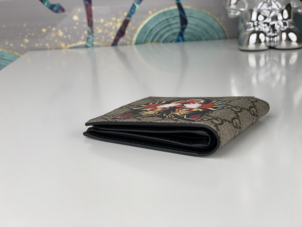 グッチ財布コピー側面デザイン